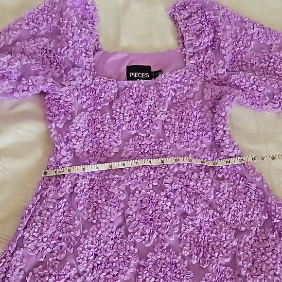 Pieces Premium 3D Rose Petal Long Sleeve Midi Fit & Flare Dress Lavender Medium - Picture 11 of 16
